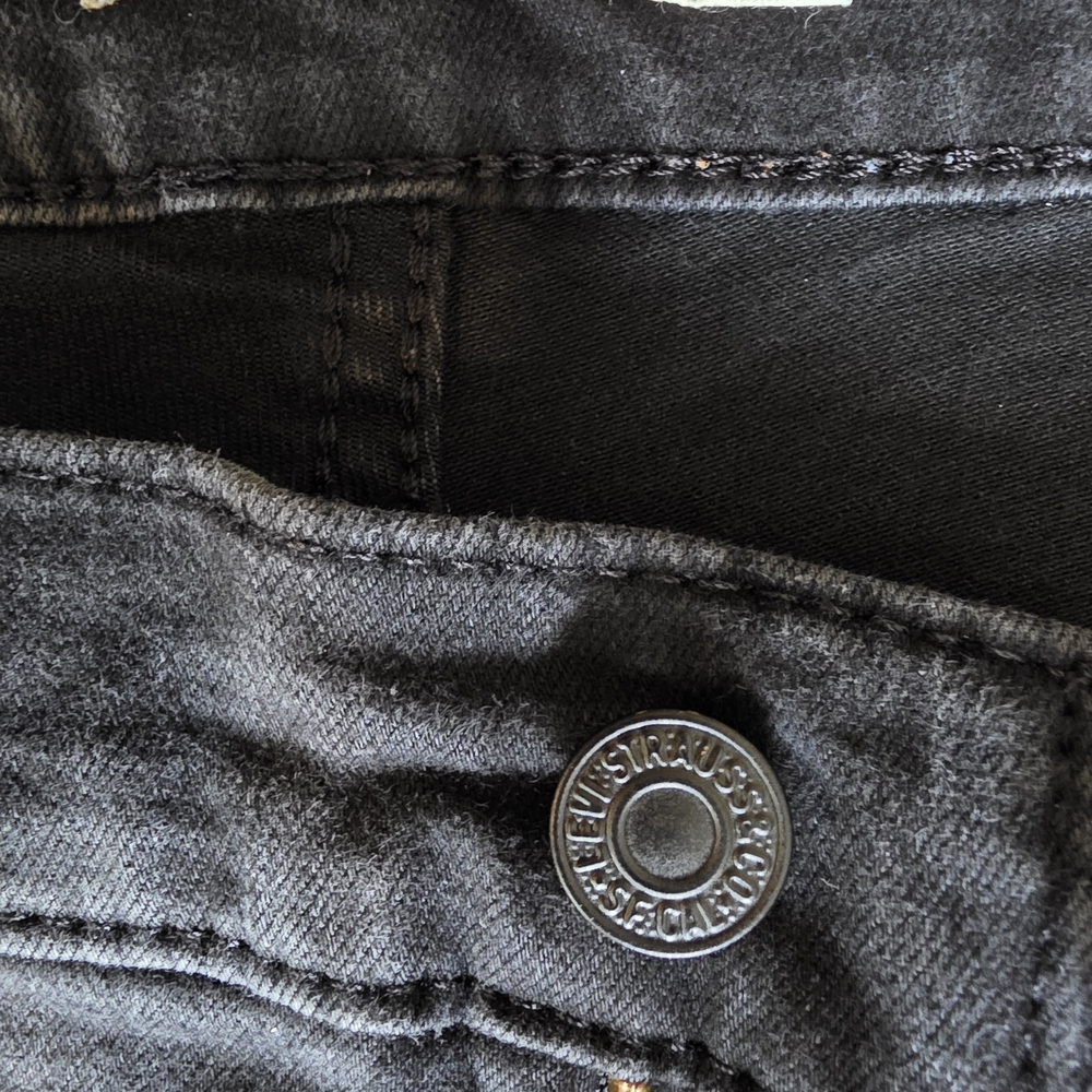 Levi's Charcoal Button-Fly Jeans